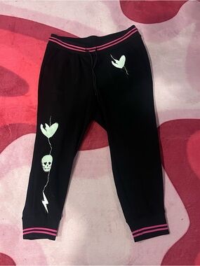 Torrid • love sick cropped joggers